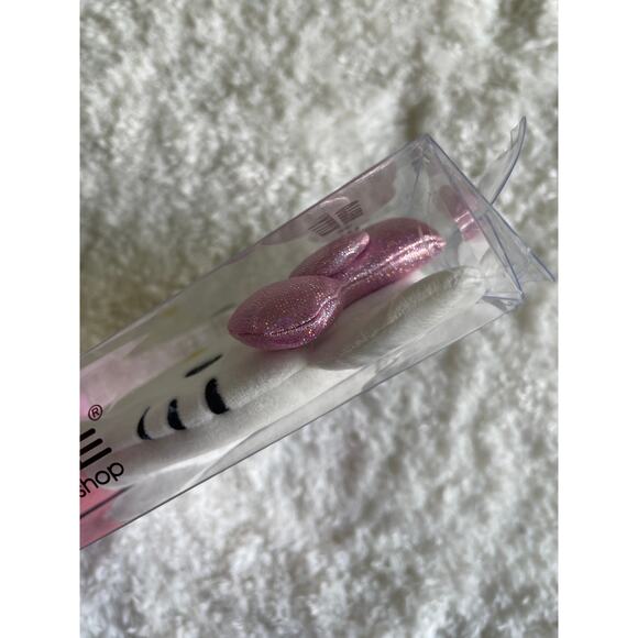 Hello Kitty The Creme Shop X Luxury Limited Edition Plush Handheld Mirror NEW - Picture 4 of 8